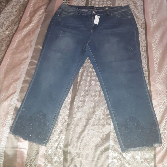 Avenue Ankle embroidered jeans - Picture 1 of 7